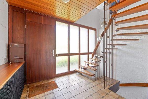 Treppenhaus - Eingangsbereich