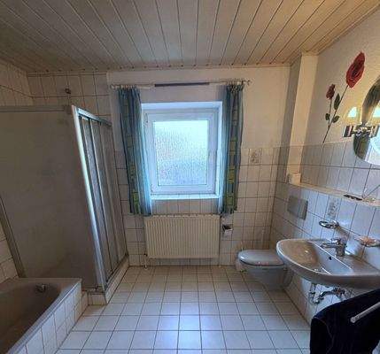 WE 2 - Dusch- und Wannenbad