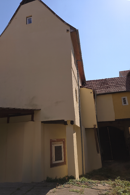 Außenansicht vom Innenhof.png