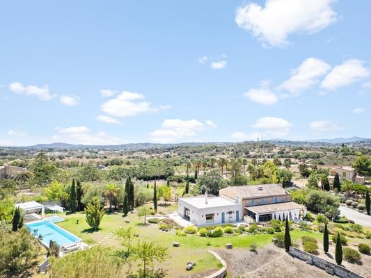 Spectacular-finca-with-vacation-license-in-Sant-Llorenç-Mallorca