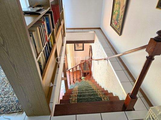 Treppe zum Untergeschoss