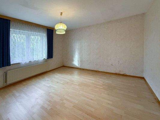 8. Weiteres Schlafzimmer vom Flur oder vom Durchga