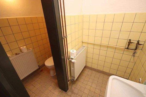 WC, getrennt nach Damen und Herren