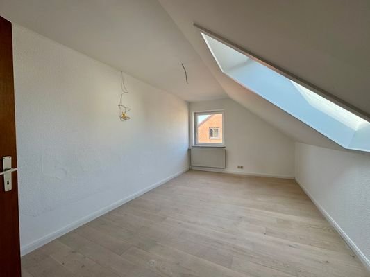 Zimmer 2 OG