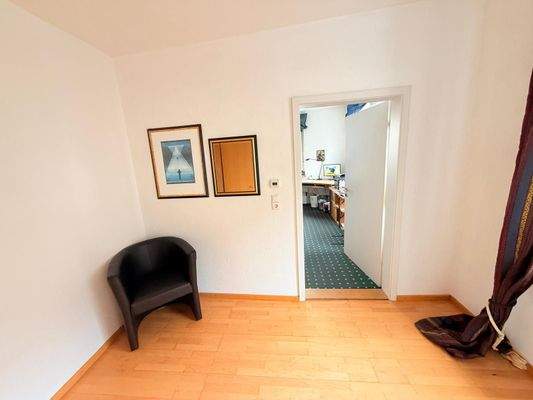 WhatsApp Image 2025-09-17 at 16.45.44 (1).jpeg