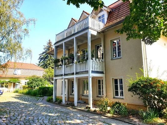 Aussenansicht, Balkon im 2. OG