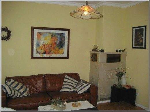 Wohnbereich mit Kachelofen