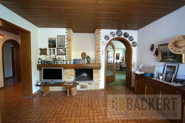 Wohnbereich mit Kamin Erdgeschoss