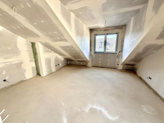 Geräumiges Schlafzimmer