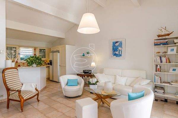 Haus in Roquebrune-sur-Argens