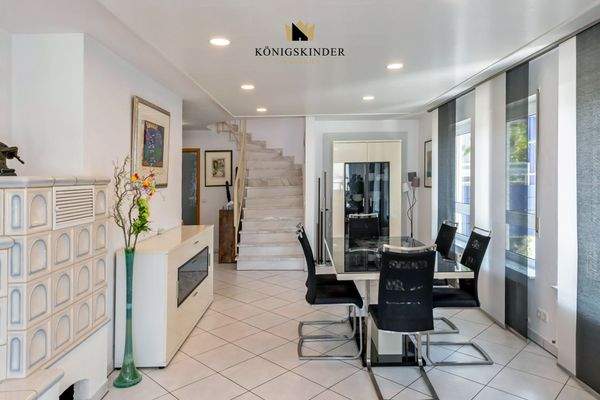 EG: Wohn-/ Essbereich...