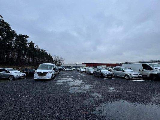 Blick ins Grundstück