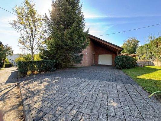 Parkmöglichkeiten in Einfahrt