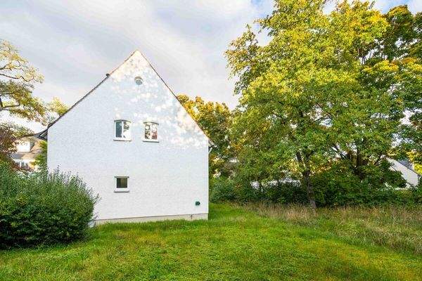 Riesiger Südwestgarten