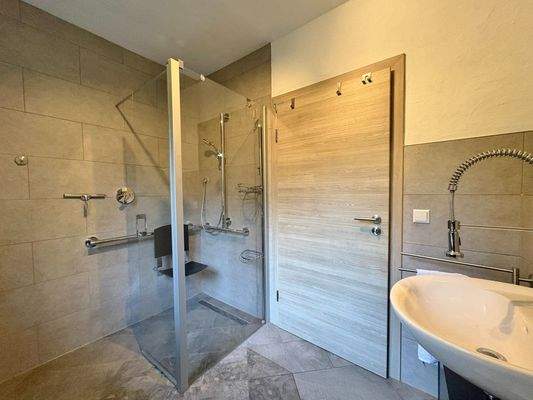Duschbad EG