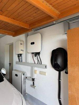 PV Anlage mit Speicher in der Garage