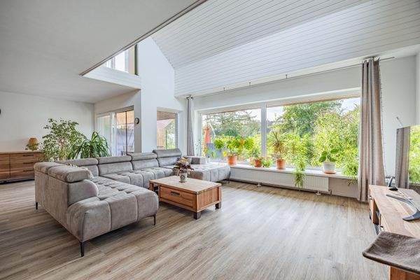 Wohn- & Esszimmer mit Galerie