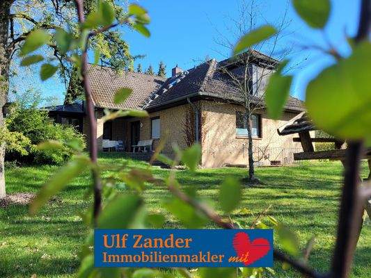 Zweifamilienhaus (komplett leer)