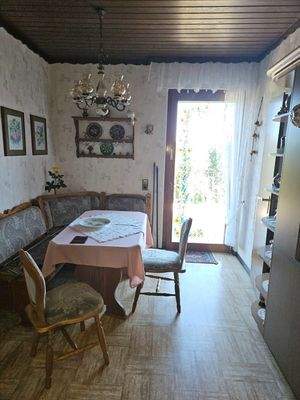 OG: Küche und Essecke, Ausgang auf Dachterrasse