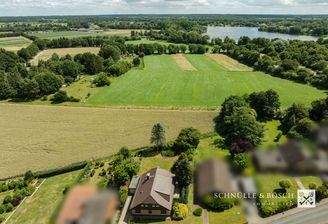 Das Haus liegt in direkter Nachbarschaft zum Vörder See