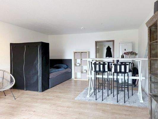 12960 LooseImmo Blick Schlaf-Essbereich