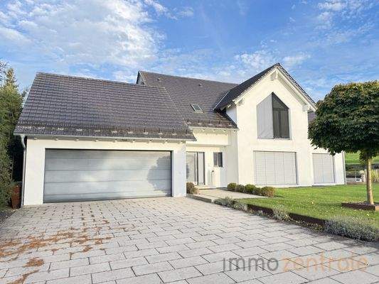 7859D098-15ED-49F3-9DBB-9E66138A5130_1_201_a