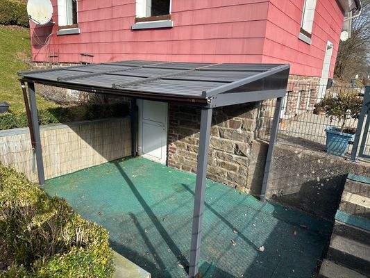 Überdachte Terrasse