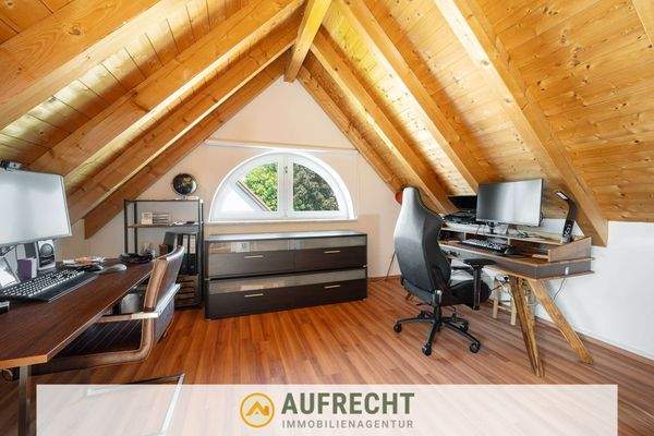 wunderschöner Dachspitz 