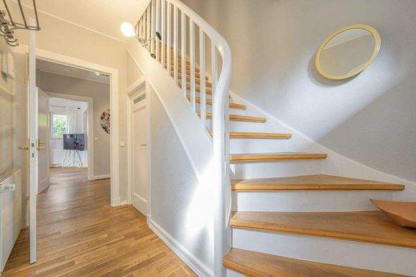 Treppe in das Obergeschoss