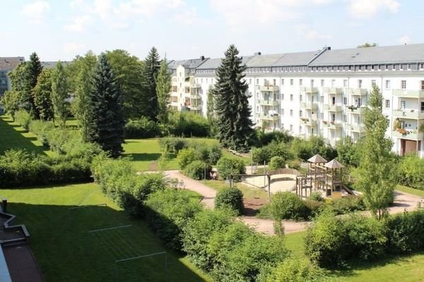 Innenhof mit Spielplatz