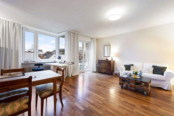 Wohn- &amp; Essbereich 