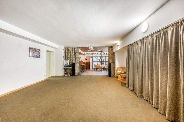 Bar / Hobbyzimmer Keller