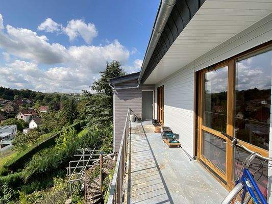 Erster Südbalkon von Zimmer 1 und Zimmer 2 begehbar