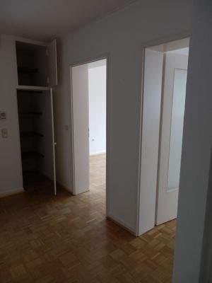 Flur mit Einbauschränken