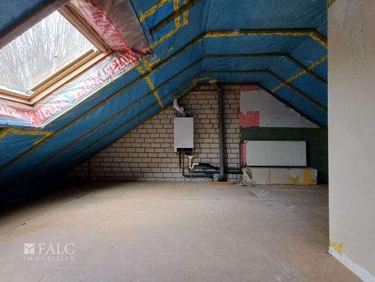 Spitzboden / Home Office