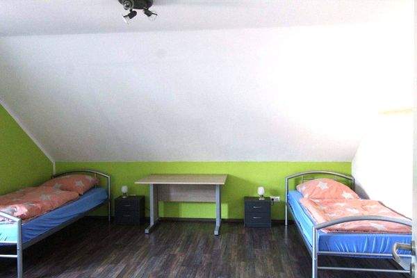 Büro  /  Kinderzimmer