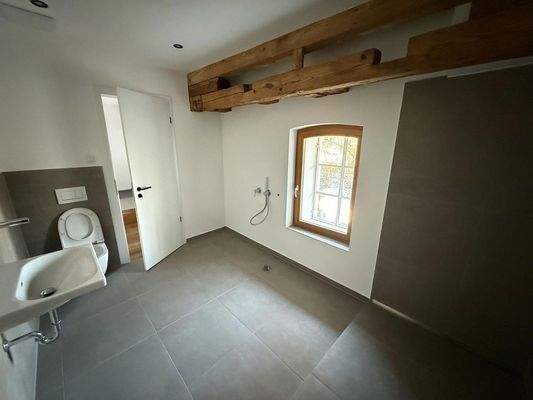 Vollbad OG (Badewannen-Option)