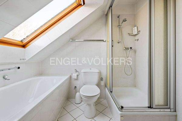 Vollbad imDachgeschoss
