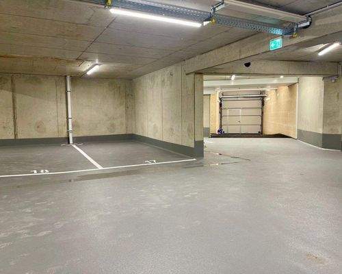 Tiefgaragenstellplatz optional