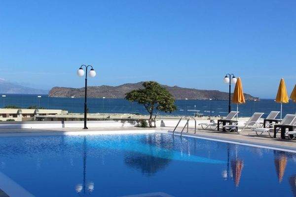 Kreta, Stalos: Hotel mit Pool und Panoramablick aufs Meer zu verkaufen