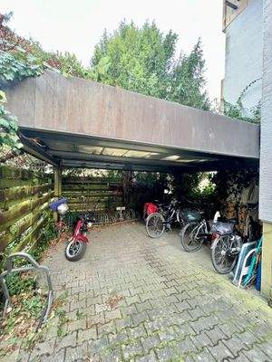 Überdachter Fahrradabstellplatz