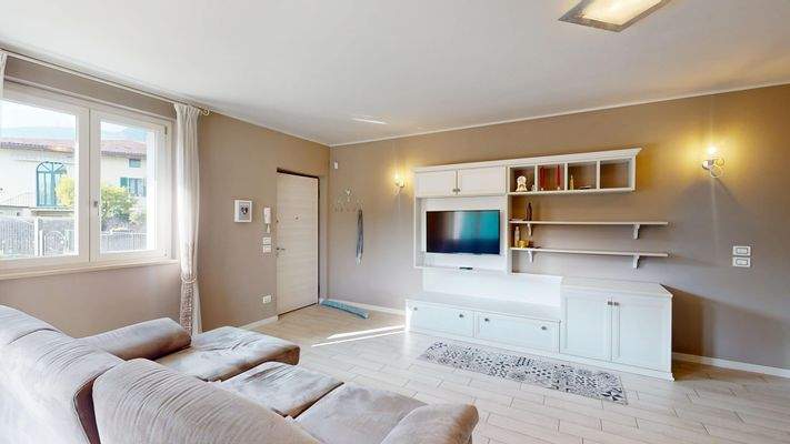 DP-66-28-Villa-a-schiera-di-testa-a-Salo-10162025_