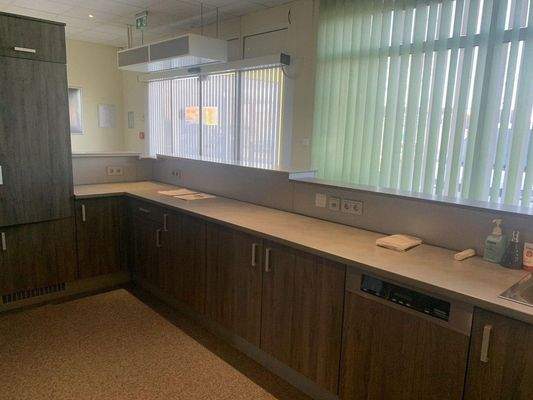 Einbauküche & Theke.Foto-3