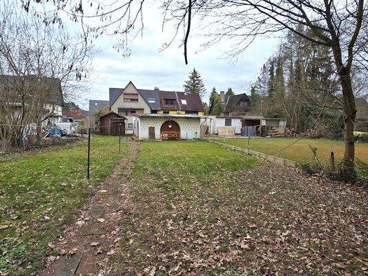 Blick vom hinteren Grundstücksende.jpg