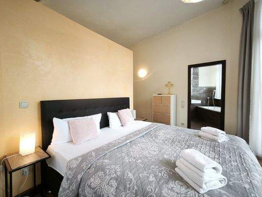 15_Hauptschlafzimmer