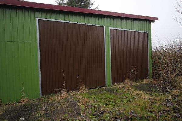 Geräteschuppen große Tore
