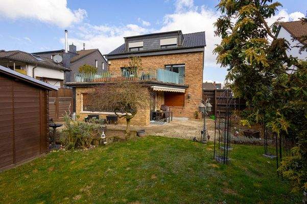 Terrasse nebst Garten