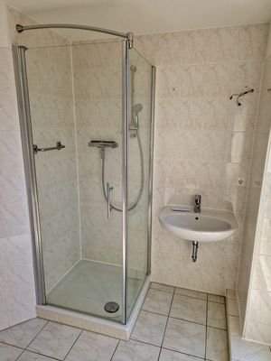 OG Badezimmer Dusche