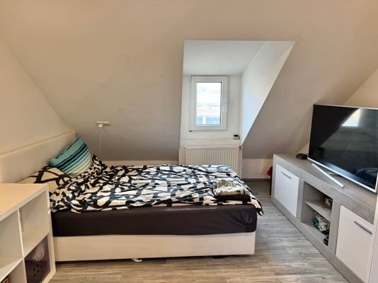 Schlafzimmer DG