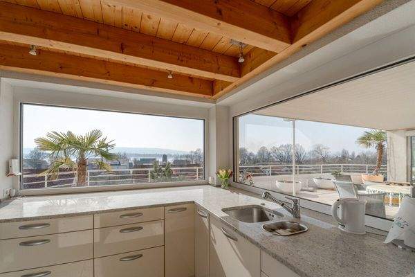 Küche mit Seeblick